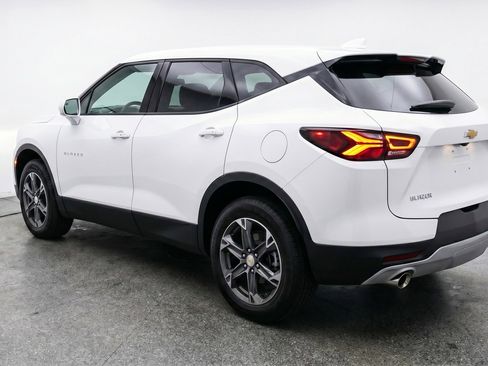 Used 2025 Chevrolet Blazer LT FWD image 6
