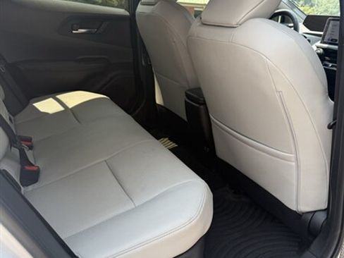 Used 2024 Toyota Prius XLE FWD image 36