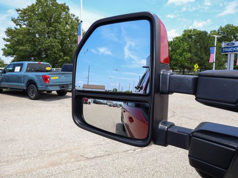 Used 2022 Ford F250 Lariat w/ Lariat Value Package AWD/4WD image 29