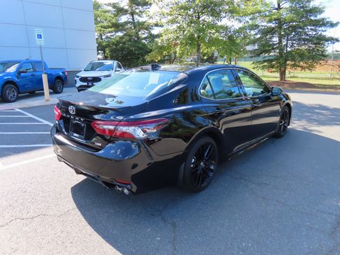 Used 2024 Toyota Camry XSE w/ Navigation Package image 5