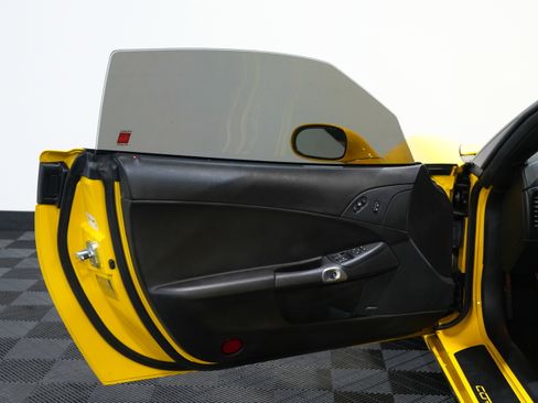 Used 2007 Chevrolet Corvette Z06 w/ Preferred Equipment Group image 21