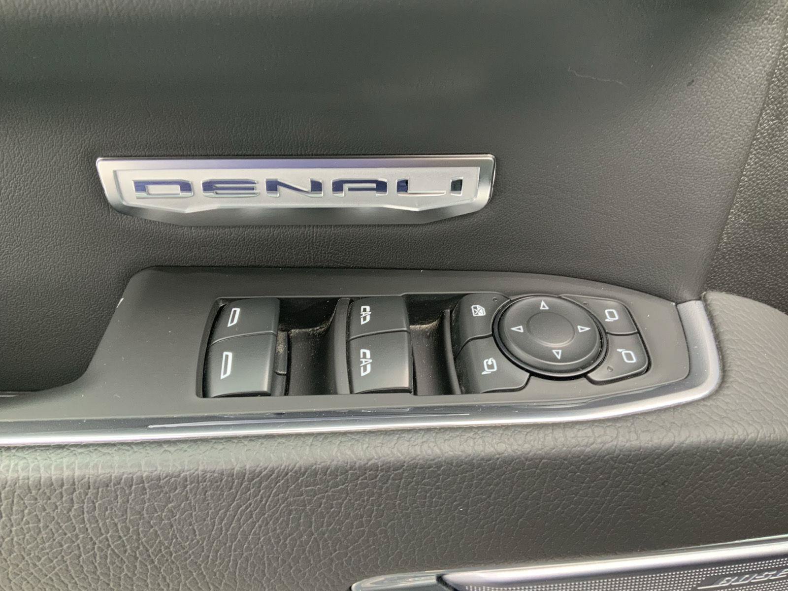Used 2024 GMC Sierra 1500 Denali AWD/4WD image 16