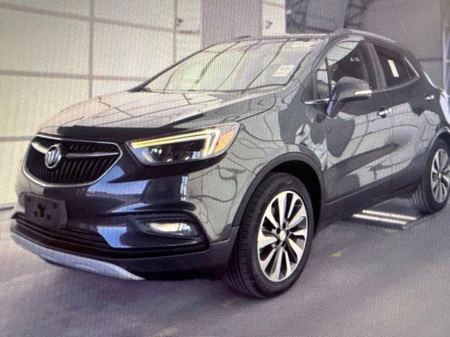 Used 2018 Buick Encore Essence FWD image 3