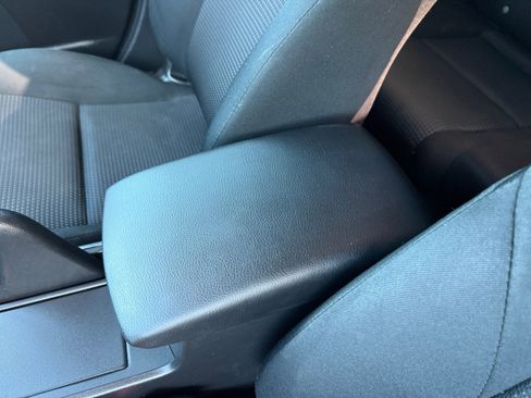 Used 2013 MAZDA MAZDA3 i Touring image 14