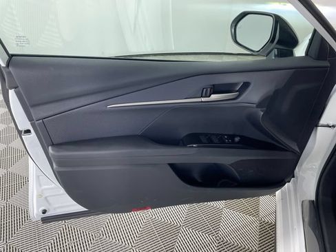 New 2026 Toyota Camry Hybrid AWD/4WD image 8