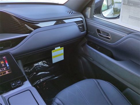 New 2026 INFINITI QX80 4WD w/ Sport Exterior Package image 17