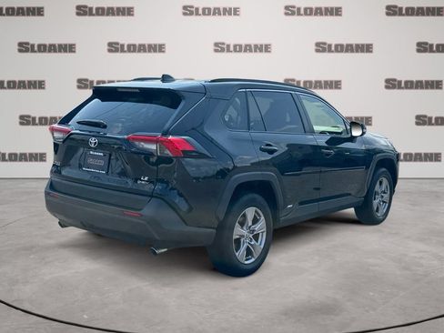 Used 2025 Toyota RAV4 LE AWD/4WD image 5