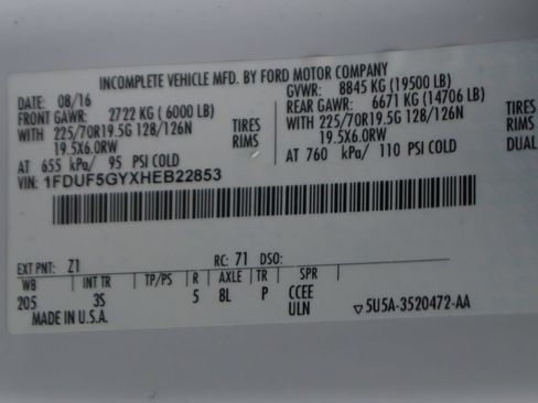 Used 2017 Ford F550 2WD Regular Cab Super Duty image 50