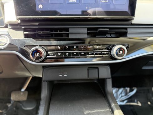 Used 2024 Honda Prologue Touring image 23