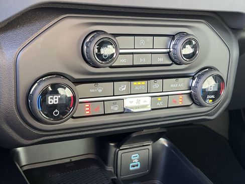 New 2025 Ford Bronco Big Bend image 21