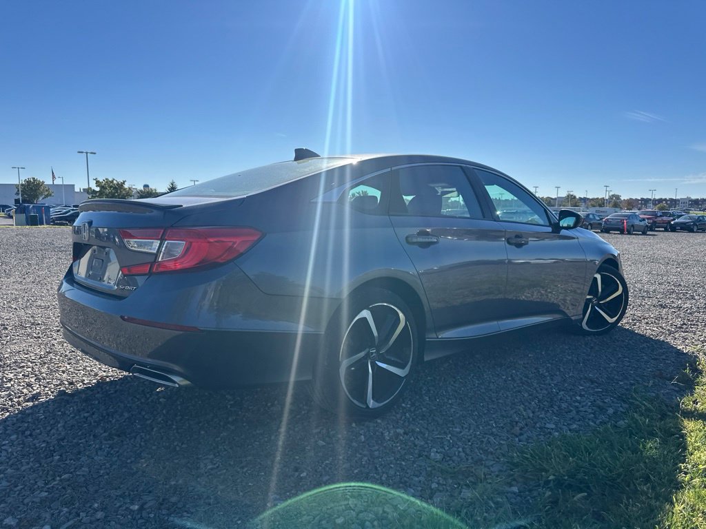 Used 2019 Honda Accord Sport image 9