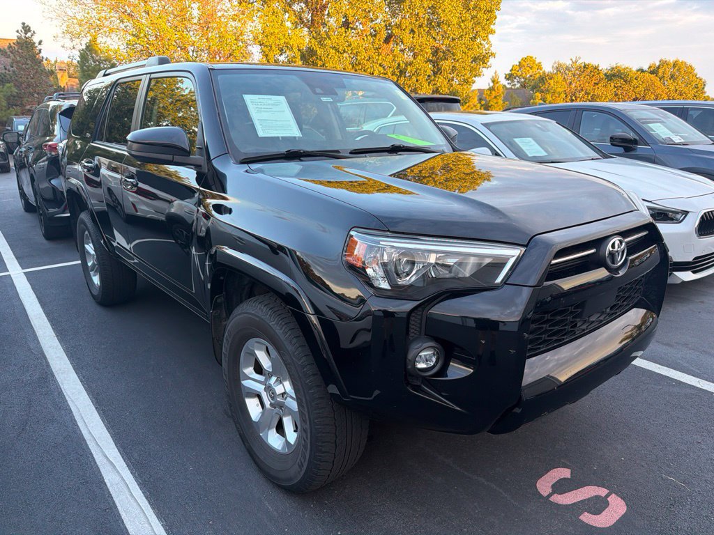 Used 2023 Toyota 4Runner SR5 AWD/4WD image 2