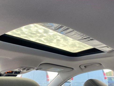 New 2026 Chevrolet Trax ACTIV w/ Sunroof Package image 22