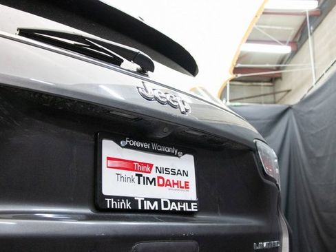 Used 2021 Jeep Compass Limited image 13