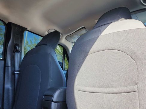 Used 2020 Jeep Renegade Altitude FWD image 16