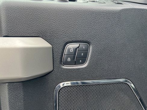 Used 2017 Ford F250 Lariat w/ Lariat Ultimate Package image 17