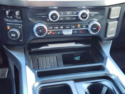 Used 2023 Ford F350 Lariat image 26