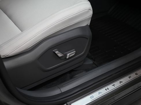 Used 2026 Hyundai Santa Fe Calligraphy FWD image 18