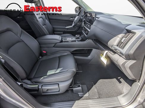 New 2026 Nissan Pathfinder SL w/ SL Premium Package AWD/4WD image 24