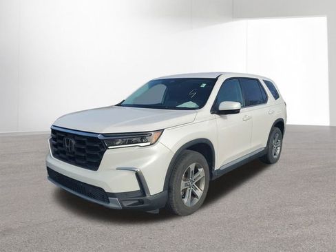 Used 2023 Honda Pilot EX-L image 11