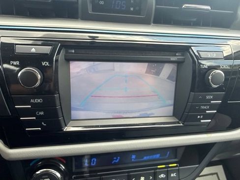 Used 2016 Toyota Corolla LE FWD image 24