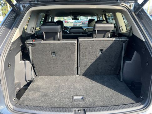 Used 2024 Volkswagen Atlas SE image 34