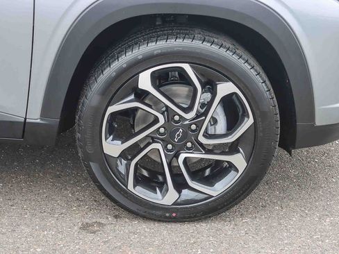 New 2026 Chevrolet Trax RS image 9
