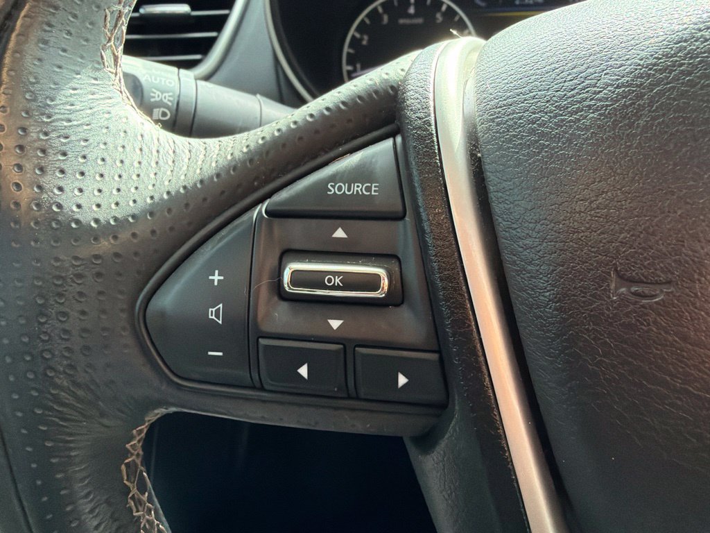 Used 2017 Nissan Maxima Platinum FWD image 30