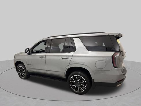 Used 2025 Chevrolet Tahoe RST w/ Comfort Package AWD/4WD image 2