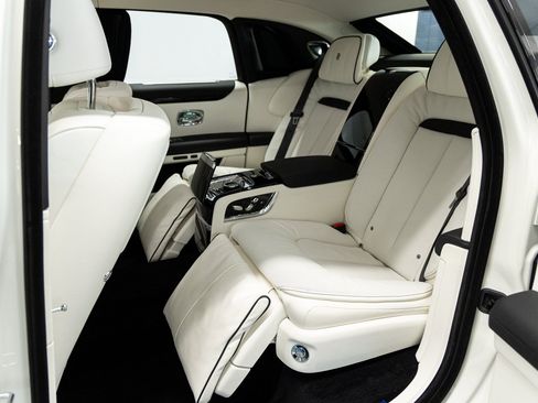 New 2027 Rolls-Royce Ghost Extended Wheelbase AWD/4WD image 72