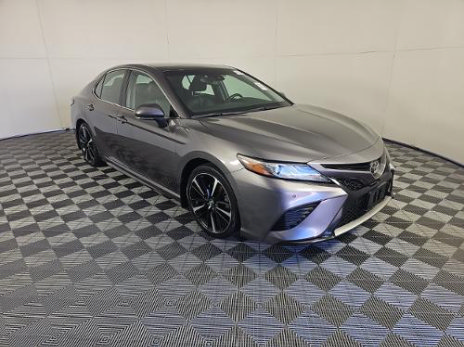 Used 2018 Toyota Camry XSE w/ Protection Package (Q2) FWD image 2