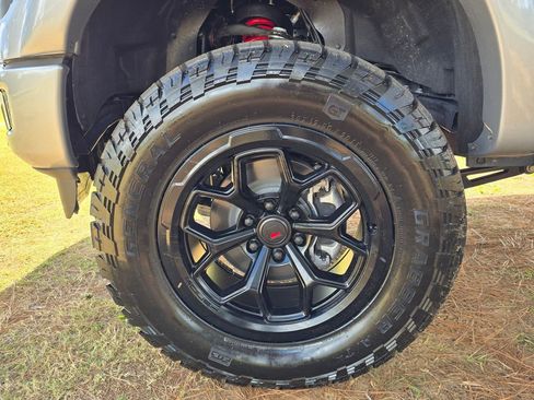 New 2025 Ford F150 XLT w/ Equipment Group 303A High image 25