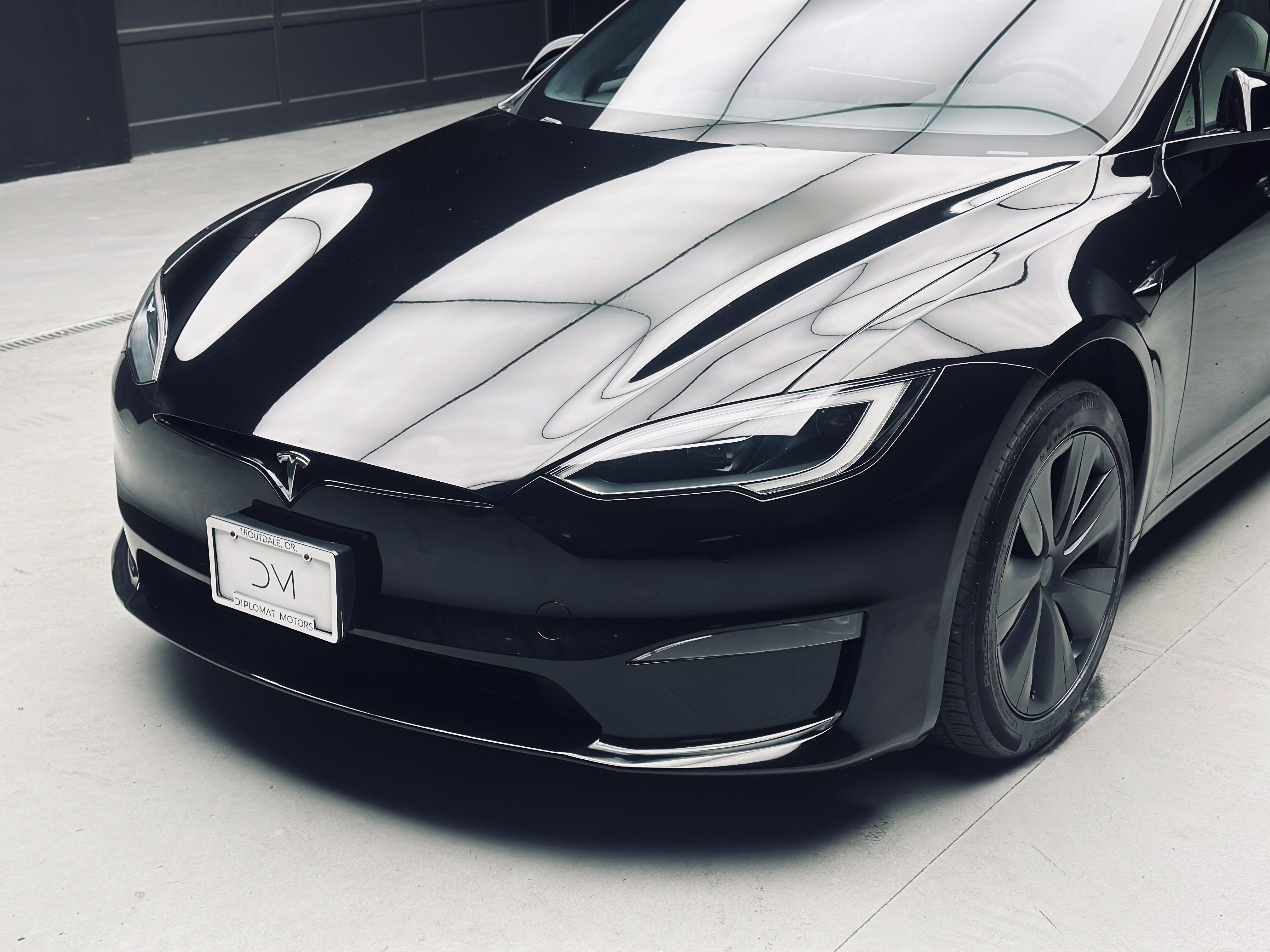 Used 2024 Tesla Model S AWD/4WD image 14