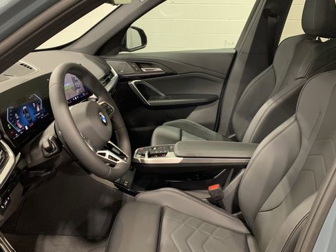 Used 2026 BMW X1 xDrive28i w/ Technology Package image 12