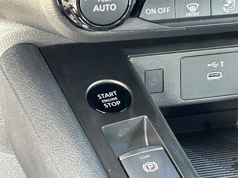 New 2026 Nissan Kicks SV image 17