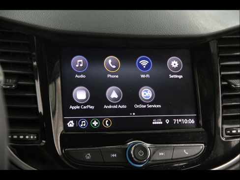 Certified 2022 Chevrolet Trax LT w/ LT Convenience Package AWD/4WD image 10