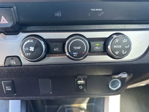 Used 2019 Toyota Tacoma SR5 image 24