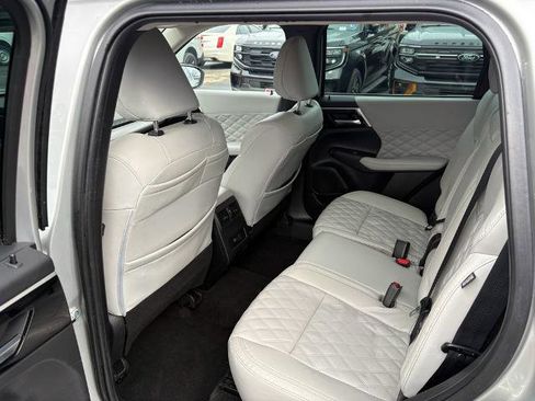 Used 2022 Mitsubishi Outlander SEL image 13