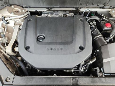 Certified 2024 Volvo XC90 B6 Plus w/ Protection Package Premier image 19