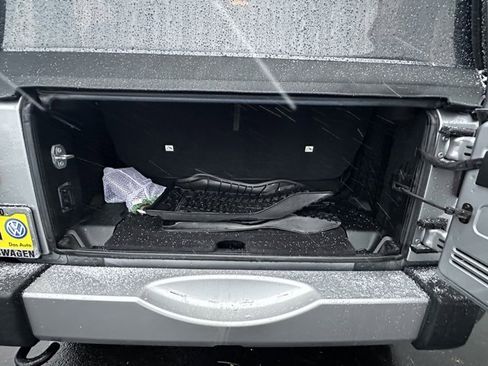 Used 2017 Jeep Wrangler Sahara w/ Dual Top Group image 15