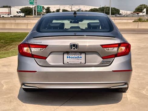 Used 2022 Honda Accord Sport image 6