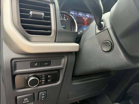 Used 2024 Ford Expedition Max XLT AWD/4WD image 17