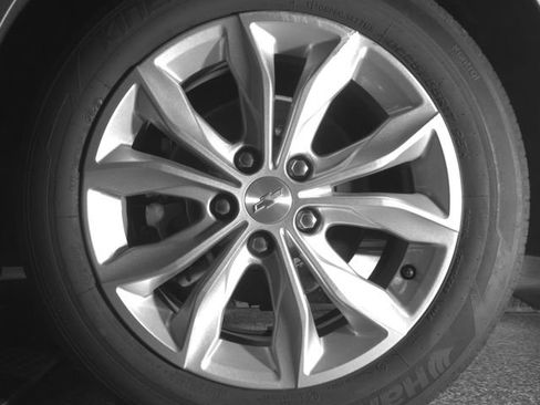 Used 2025 Chevrolet Malibu LT FWD image 40