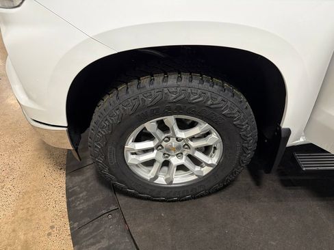 New 2026 Chevrolet Silverado 1500 LT w/ Z71 Off-Road Package AWD/4WD image 37
