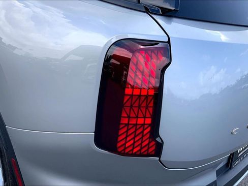 Certified 2025 MINI Cooper Countryman S w/ Comfort Package Max image 30