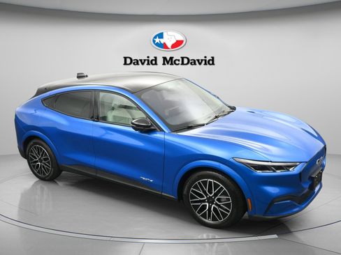 Used 2025 Ford Mustang Mach-E Premium RWD image 37