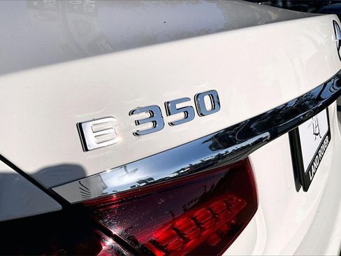 Used 2022 Mercedes-Benz E 350 Sedan image 22