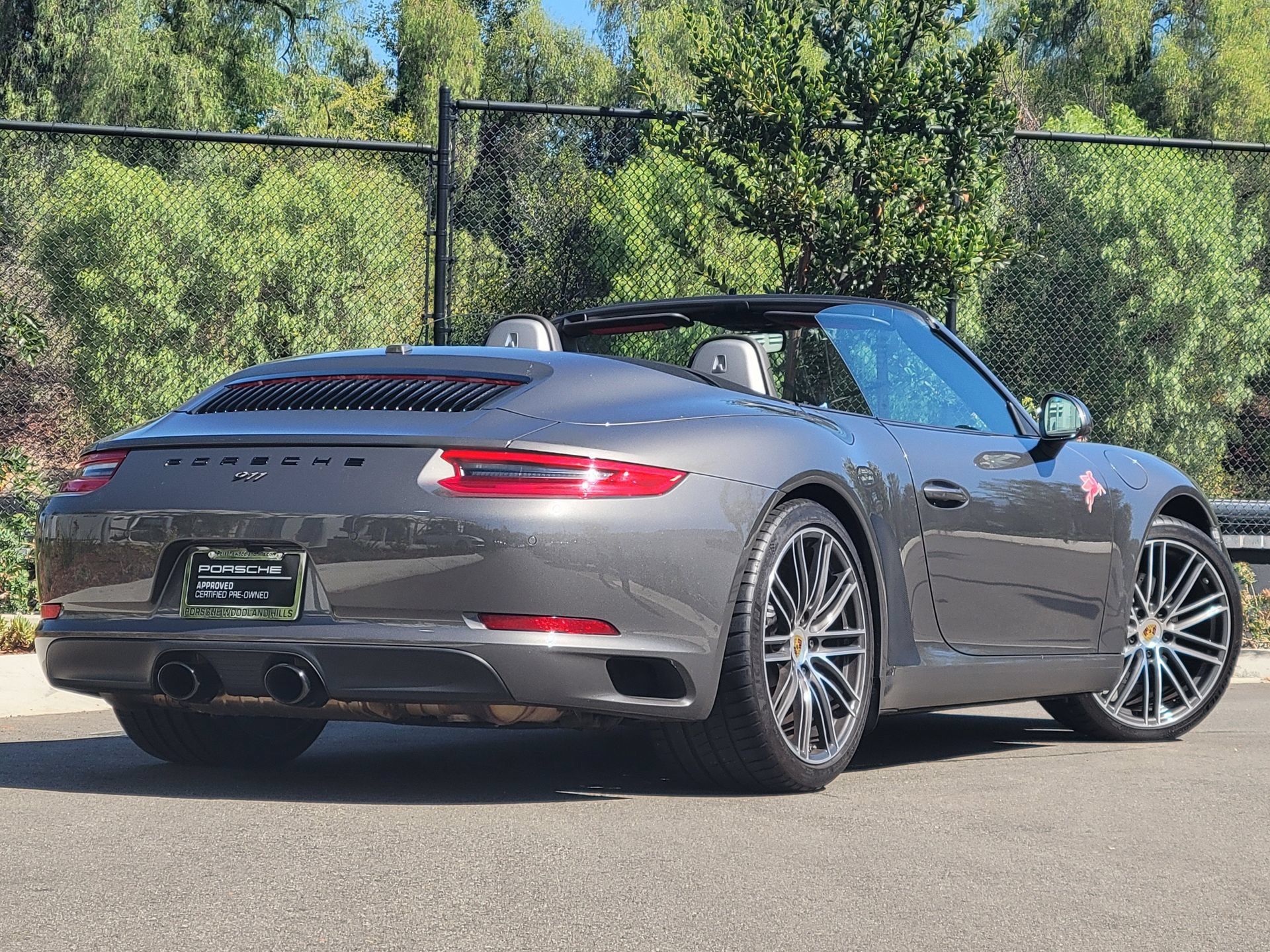 Certified 2018 Porsche 911 Carrera RWD image 7