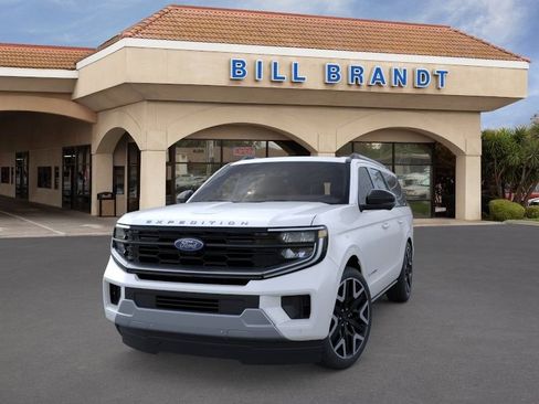 New 2025 Ford Expedition Max Platinum w/ Platinum Ultimate Package AWD/4WD image 9