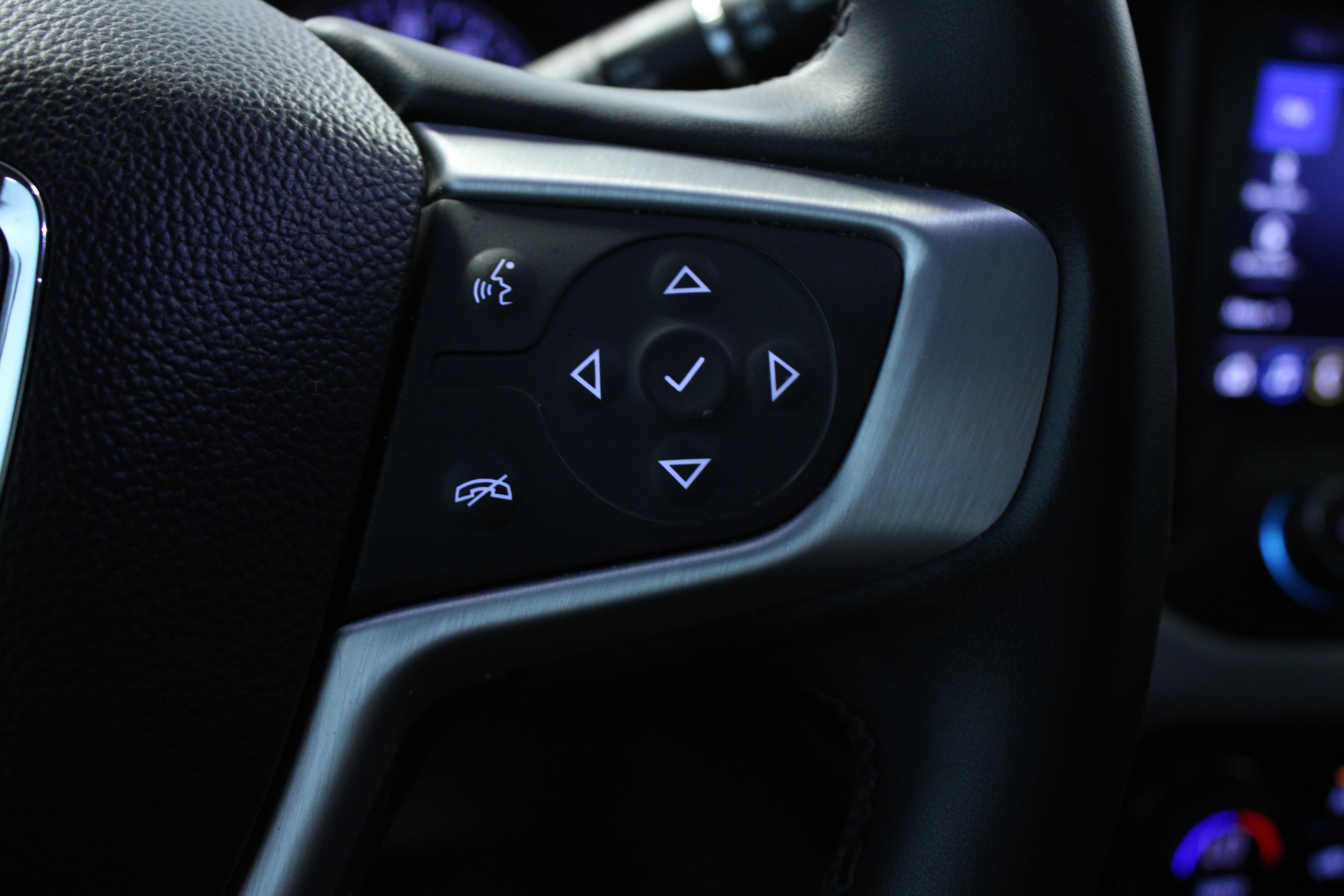 Used 2023 GMC Acadia SLT w/ Elevation Edition FWD image 22